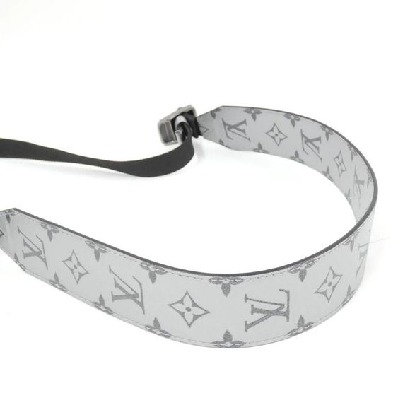 Louis Vuitton Monogram Silver Messenger PM Shoulder Bag - Picture 5 of 7